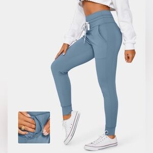 Airy High Waisted Joggers with Side Pockets
